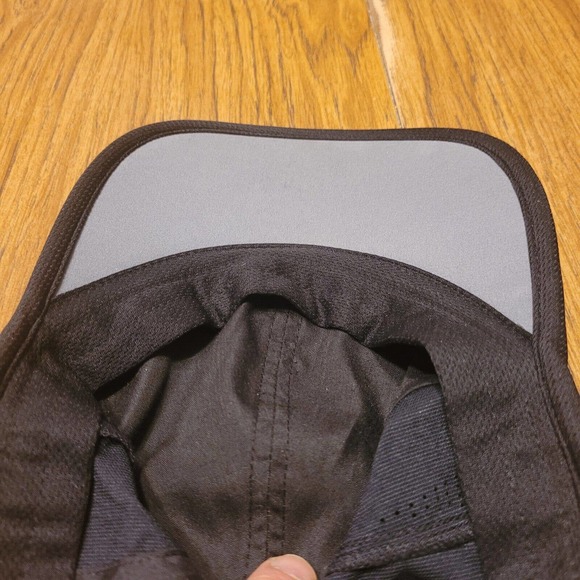 Adidas Hat Cap Strap Back Black White Logo Aeroready Lightweight Athletic Mens - Picture 12 of 12